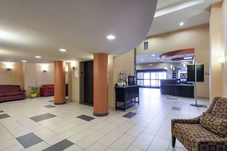 Hotel Baymont Inn & Suites