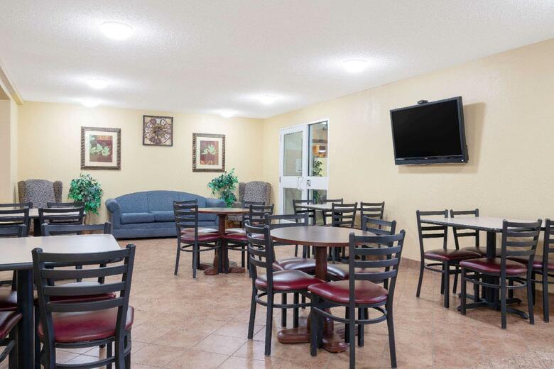 Hotel Days Inn