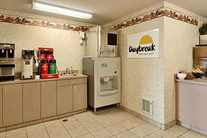 Hotel Days Inn