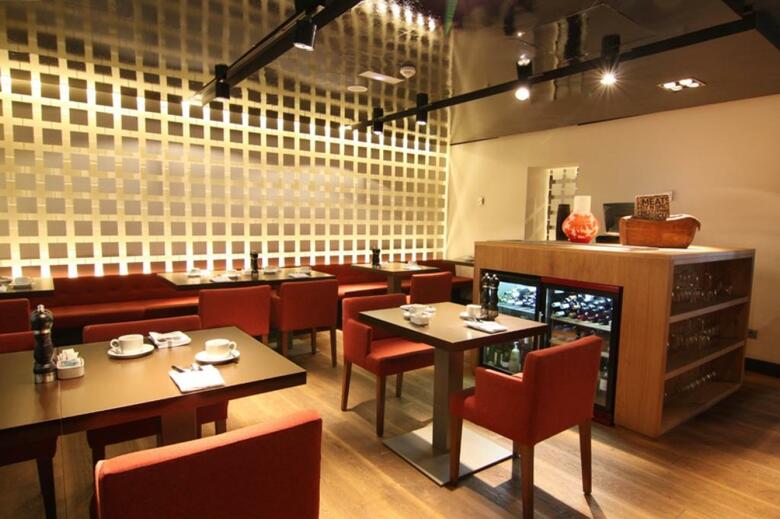 Hotel Radisson Blu Madrid Prado