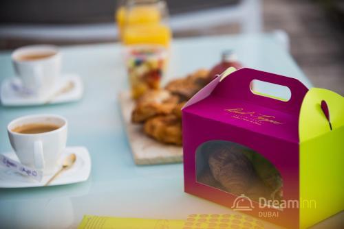 Dream Inn Dubai Apartments - Bay Central