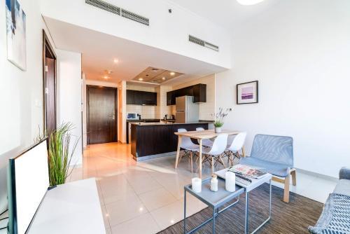 Dream Inn Dubai Apartments - Bay Central