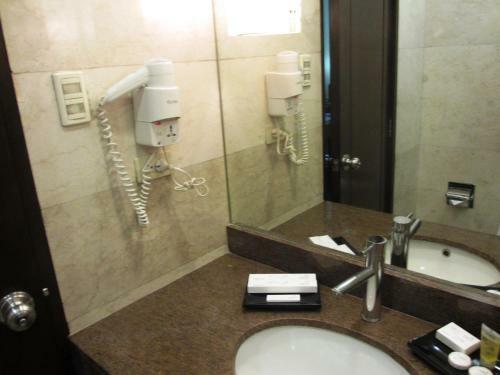 Crown Regency Hotel Makati