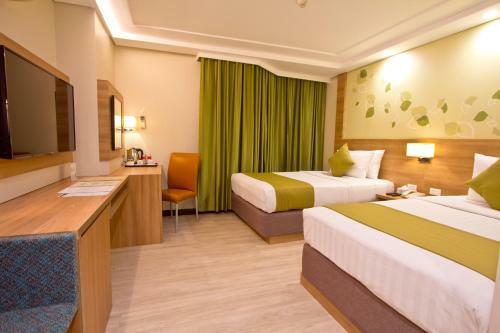 Crown Regency Hotel Makati