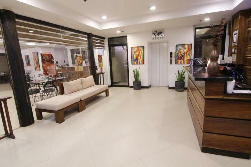 Artina Suites Hotel