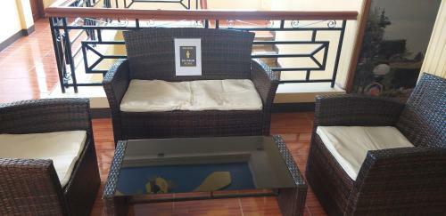 Posada Divine Castle Travelers Inn