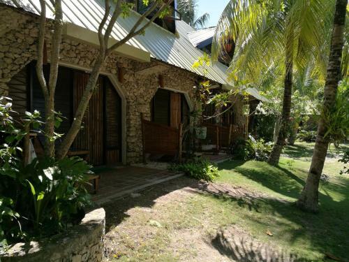 Hotel Ravenala Beach Bungalows