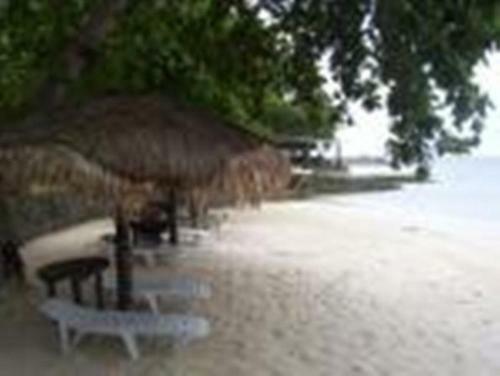Hotel Chema's By The Sea