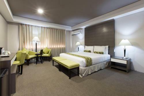 88 Courtyard Hotel