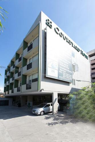 88 Courtyard Hotel