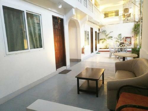 Hotel Deparis Beach Resort