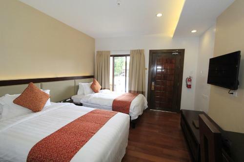 Hotel Coron Soleil Garden Resort