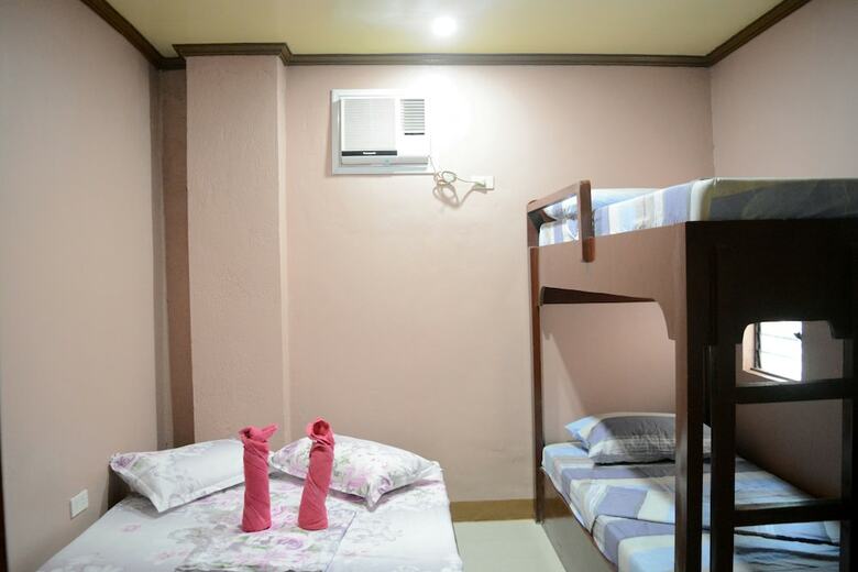 Island Hop Nido Hostel
