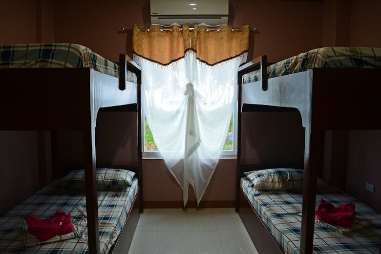 Island Hop Nido Hostel