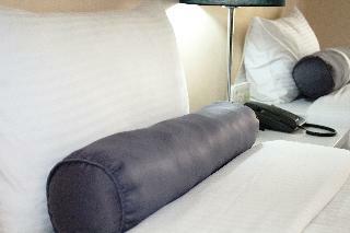 Aparthotel Csuites At Two Central Residences