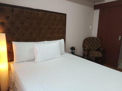 Apartamentos Studio Unit At The Beacon Makati