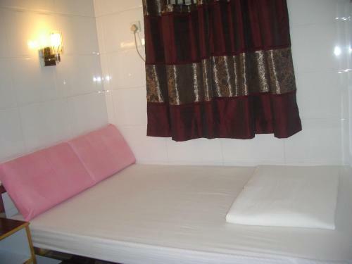 Hostal Sun Shine Guest House