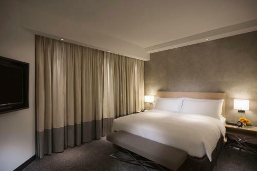 Gateway Hotel, Marco Polo