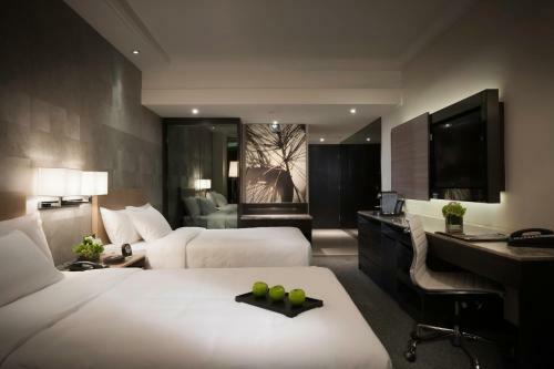 Gateway Hotel, Marco Polo