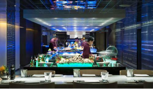 Gateway Hotel, Marco Polo