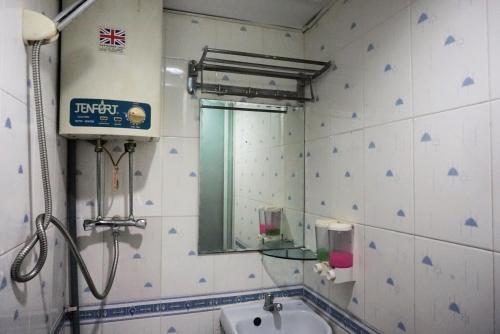 Hostal City Guest House