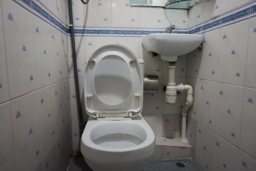 Hostal City Guest House