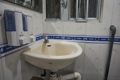 Hostal City Guest House