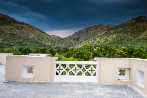 Zade Mount View
