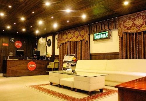 Oyo 316 Hotel Brigade Royale