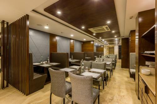 Oyo 316 Hotel Brigade Royale
