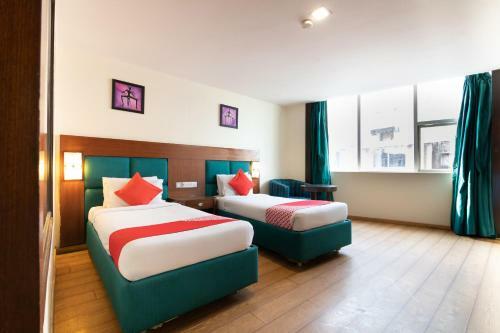 Oyo 316 Hotel Brigade Royale