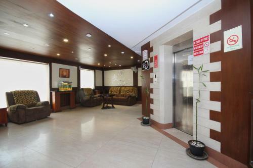 Oyo 316 Hotel Brigade Royale