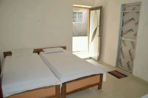 Posada Middle Way Home Stay
