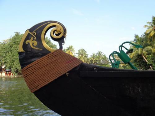 Antonys Eco Houseboat Hostel