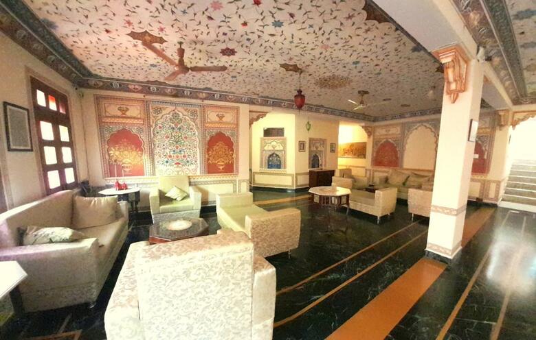 Hotel Sajjan Niwas