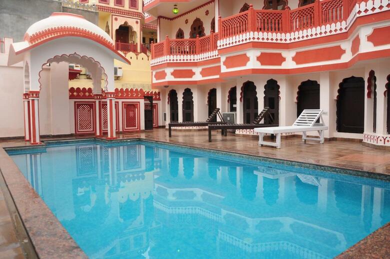 Hotel Sajjan Niwas