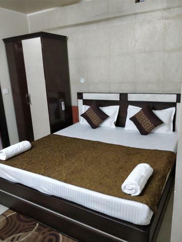 Hotel Jinendra Palace