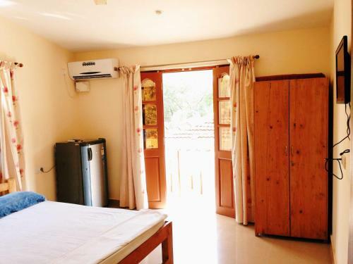 Hostal Safias Guest House