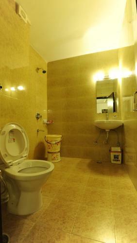 Hotel Hkj Residency