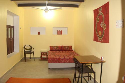 Hostal Lotus Paying Guesthouse
