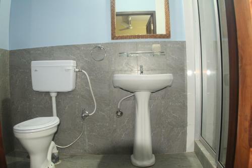 Hostal Lotus Paying Guesthouse