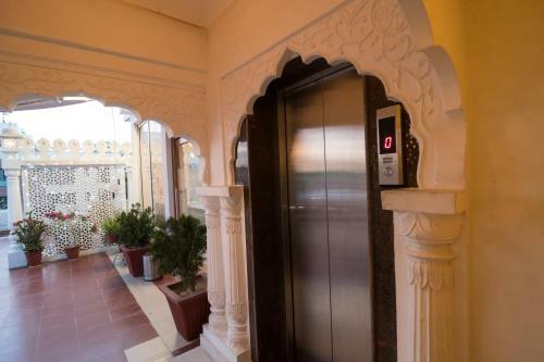 Hotel Chitra Katha