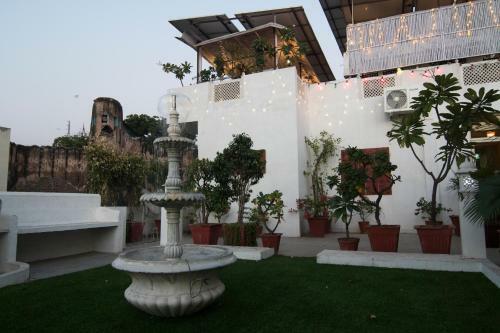 Hotel Chitra Katha