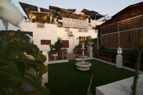 Hotel Chitra Katha