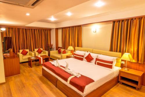 Hotel Octave Suites - Residency Rd