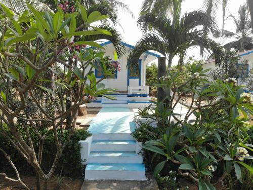 Hotel Paradise Village Beach Resort