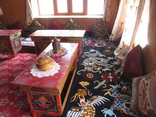 Hostal New Moon Guest House