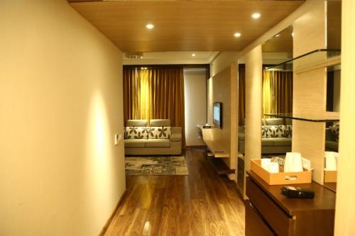 Hotel The Fern Residency