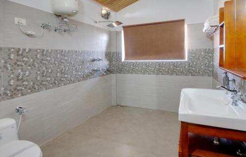 Hotel Ojaswi Himalayan Resort