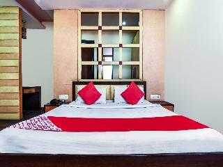 Hotel Oyo 6467 Kochar Plaza